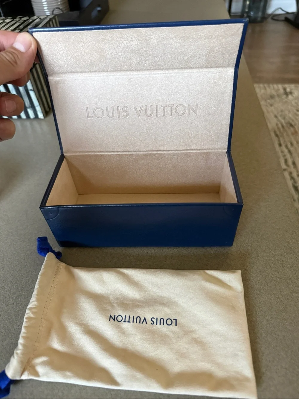 Louis Vuitton Black Square Sunglasses with Silver Trim - Picture 7 of 7